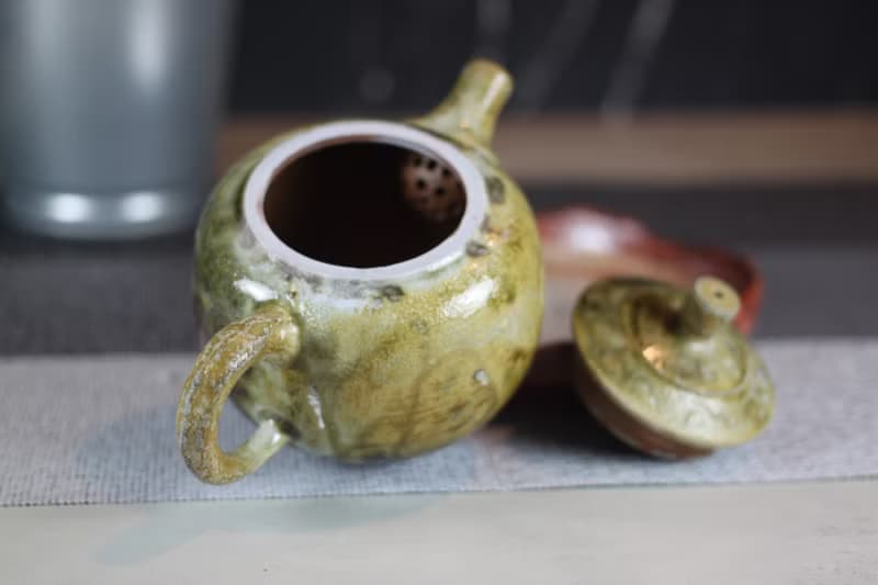 【送禮好物】200ml 上釉柴燒 手拉坯茶壺 鶯歌名家葉敏祥作品