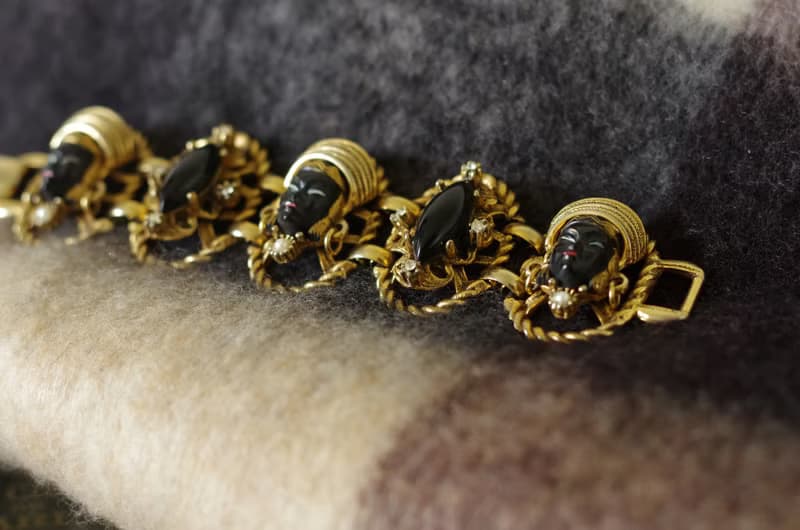 少見古董亞洲神秘臉孔金色公主手鍊 SELRO BR96