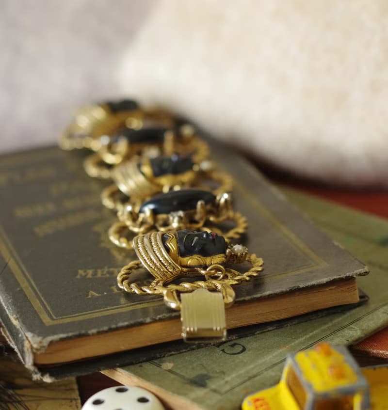 少見古董亞洲神秘臉孔金色公主手鍊 SELRO BR96