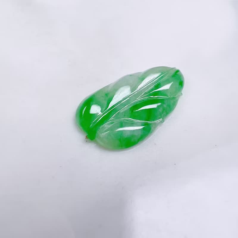 【一葉致富】冰飄陽綠翡翠葉子 | 天然緬甸玉A貨翡翠 | 送禮
