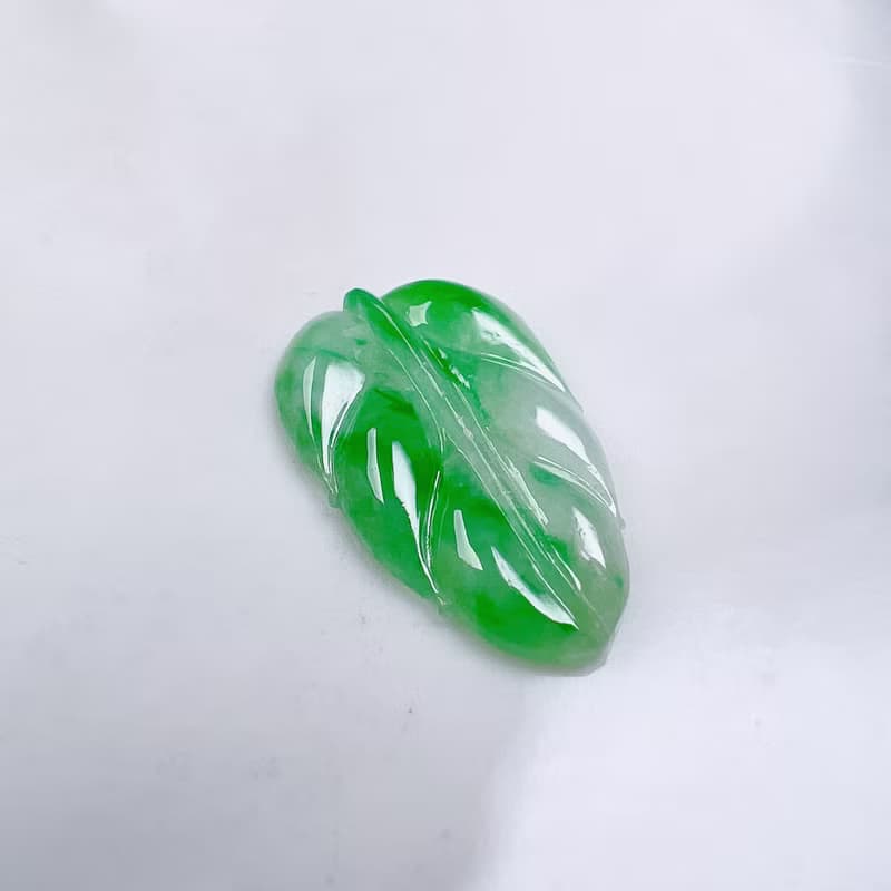 【一葉致富】冰飄陽綠翡翠葉子 | 天然緬甸玉A貨翡翠 | 送禮