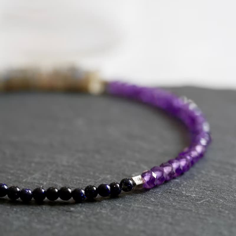 アメジスト・ラブラドライトとブルーゴールドストーンのブレスレット