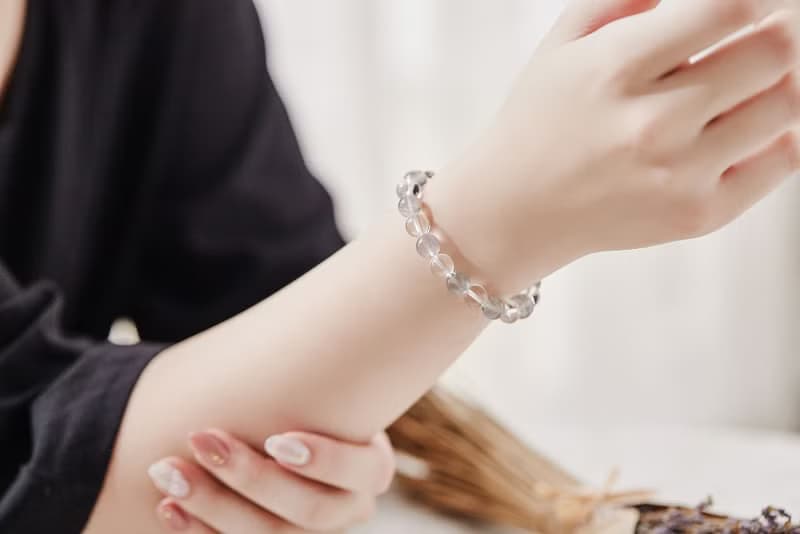 月夜越美晶石手鍊(含開光)月光石、白水晶、提升魅力、淨化磁場