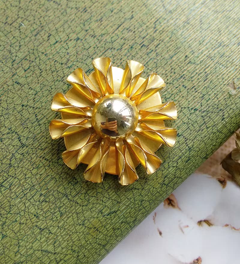 【西洋古董飾品】 金色調 盛開 立體花卉 圍巾夾 絲巾扣 絲巾夾