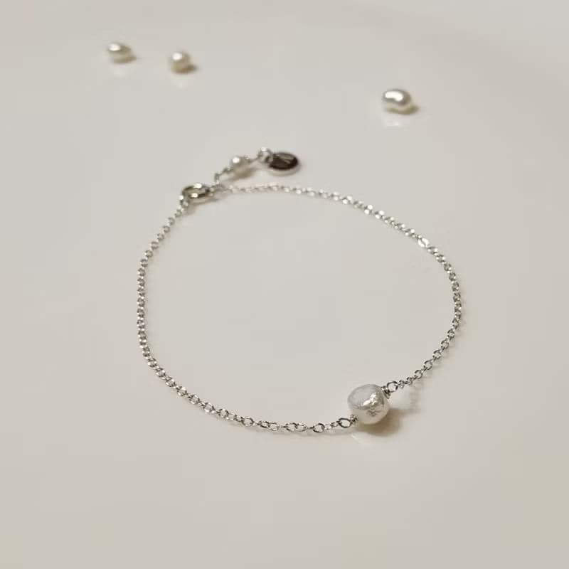 紋感・單隨形白珍珠手鍊 | 天然淡水珍珠 純銀 手鍊