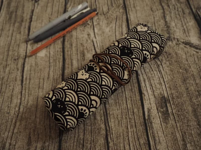 可愛和風波浪躲貓貓圖案捲筆袋 餐具袋