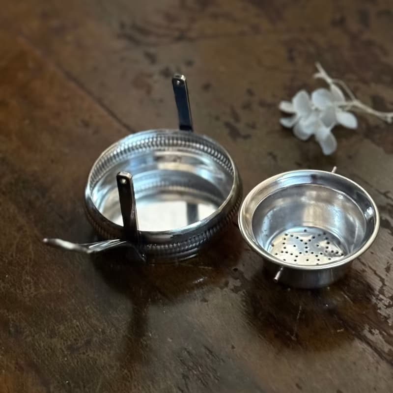 50516- 經典古董鍍銀濾茶器