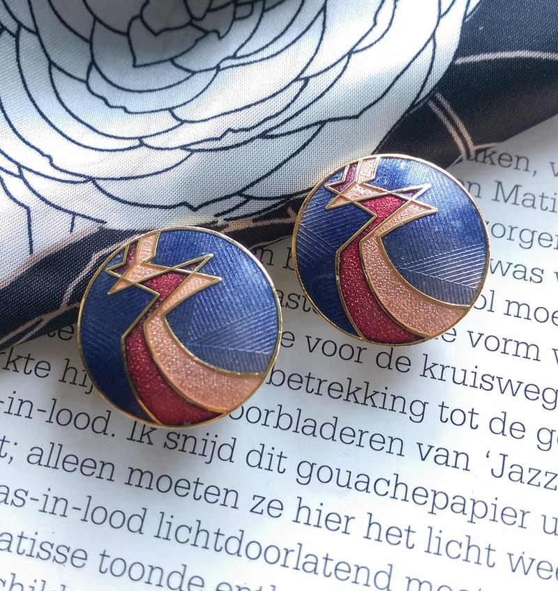 Vintage Jewelry  景泰藍 圓紫底 天堂鳥意象 夾式耳環