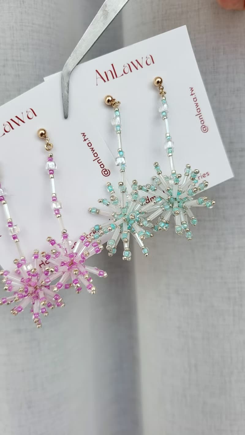 耳環 【 煙花 】 :: 日本珠 珠繡飾品 ビーズ刺繍_AnLawa