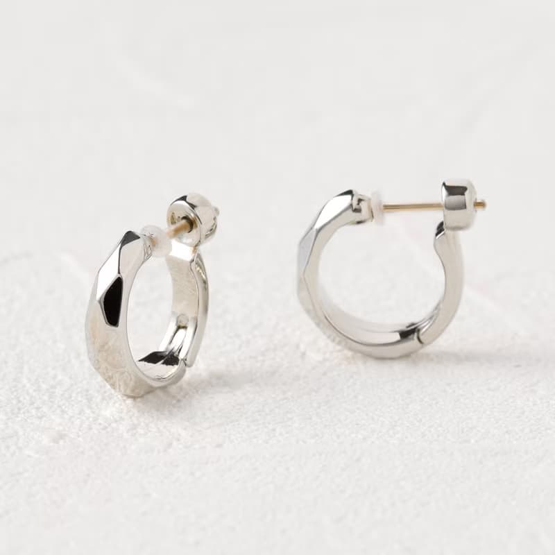 【Pinkoi限定商品】circle-sparkle smooth pierced earring　SV　ニッケルフリースムースピアス　フープピアス　シルバー