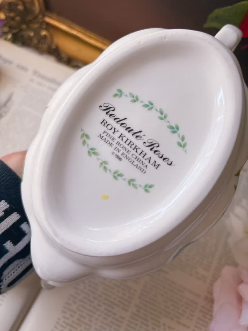 1996 年英國製玫瑰園圖騰英國玫瑰下午茶花茶壺 骨瓷壺 茶壺庫存