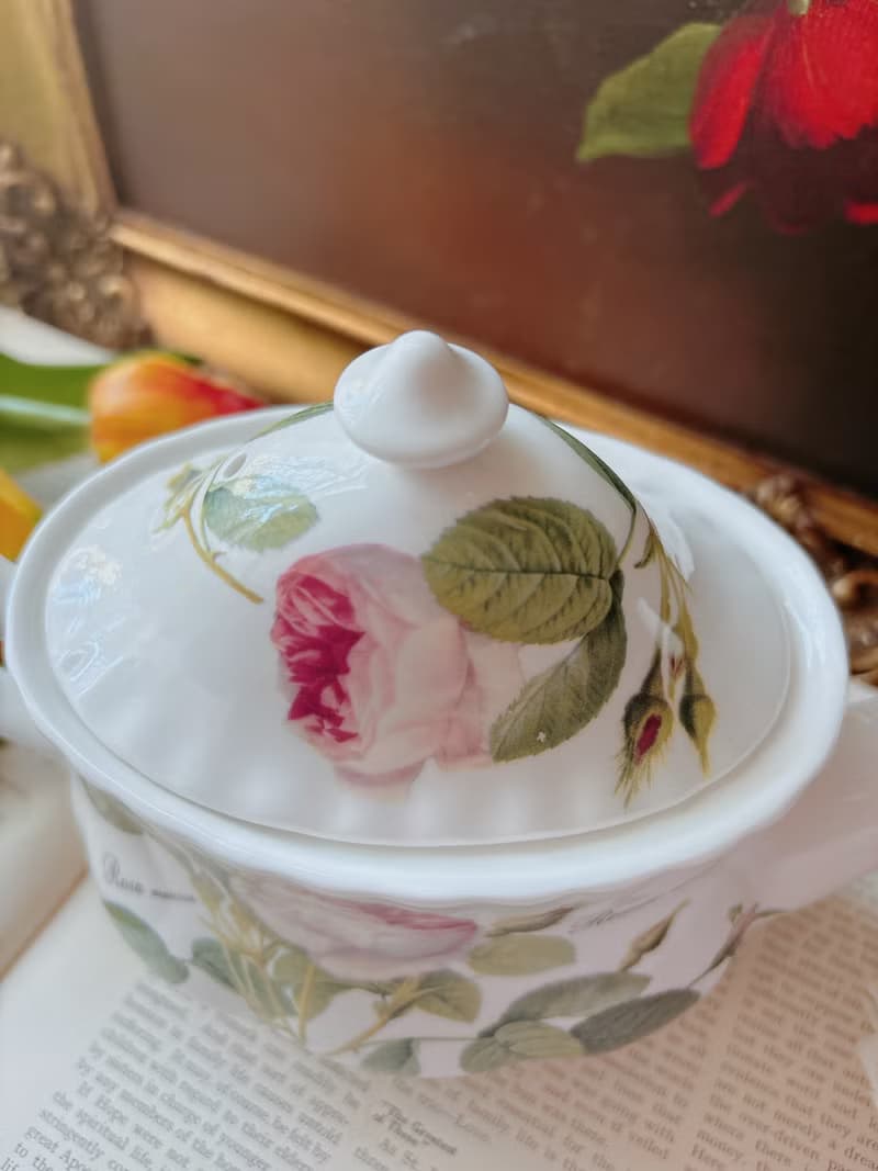 1996 年英國製玫瑰園圖騰英國玫瑰下午茶花茶壺 骨瓷壺 茶壺庫存