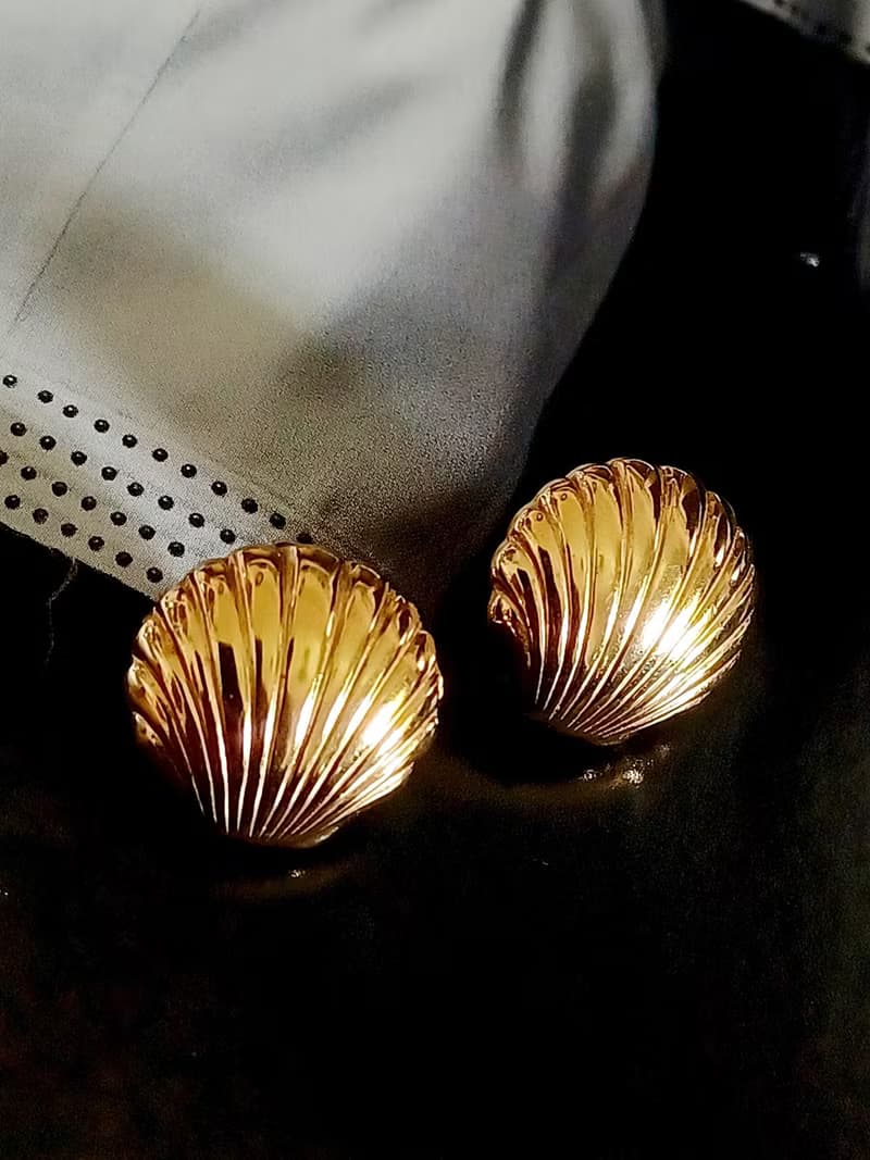 vintage jewelry  經典金色小貝殼 夾式耳環