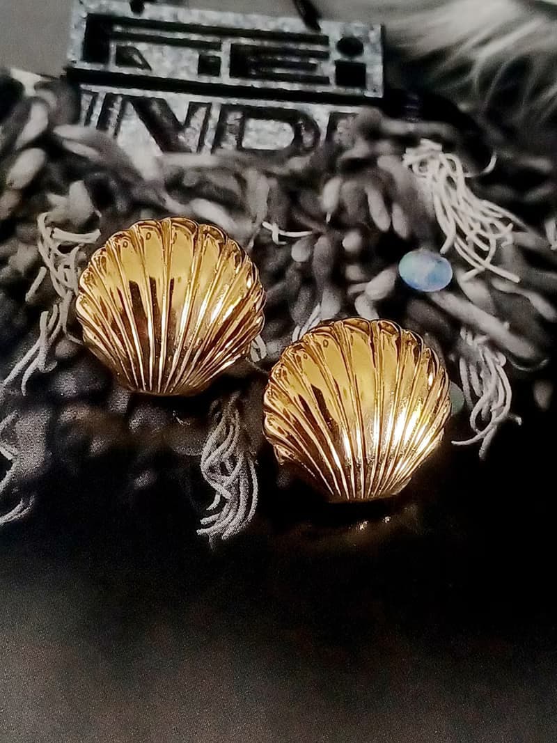 vintage jewelry  經典金色小貝殼 夾式耳環