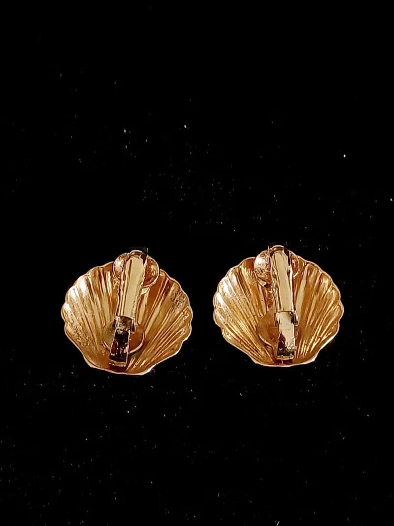 vintage jewelry  經典金色小貝殼 夾式耳環