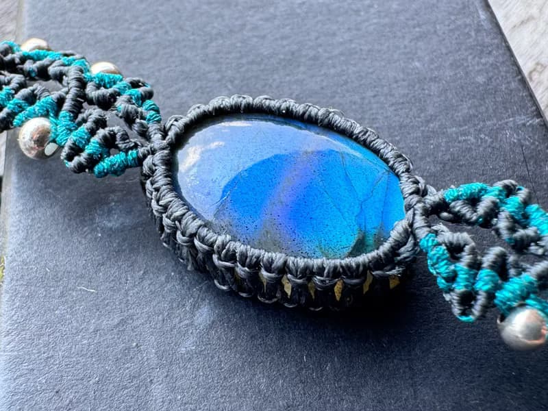 231012 Macrame 南美蠟線 拉長石 手鍊