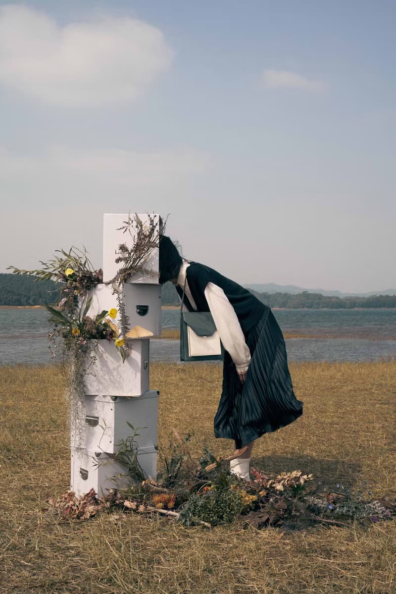 Cedar Bag 素皮革拼色信封包 側背包 綠色x米白色