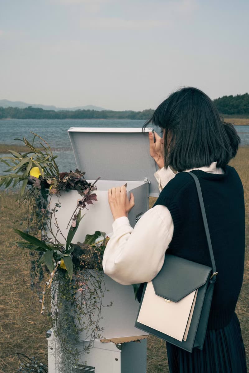 Cedar Bag 素皮革拼色信封包 側背包 綠色x米白色