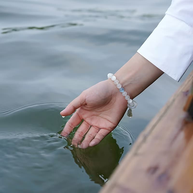 幽幽白月光手鏈 未時簡單幹淨天然月光石串珠金魚女夏ins精致禮物