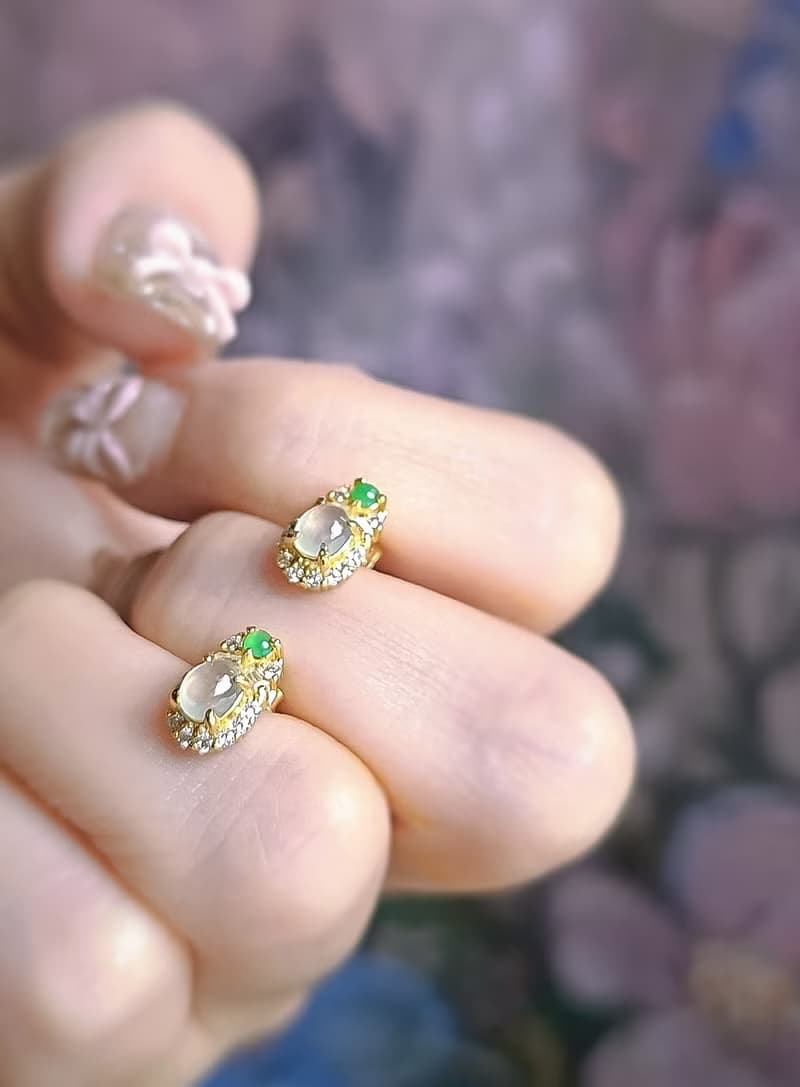 招財|仙氣高冰玻放光白翡•冰陽綠|緬甸A貨翡翠純銀精緻耳環