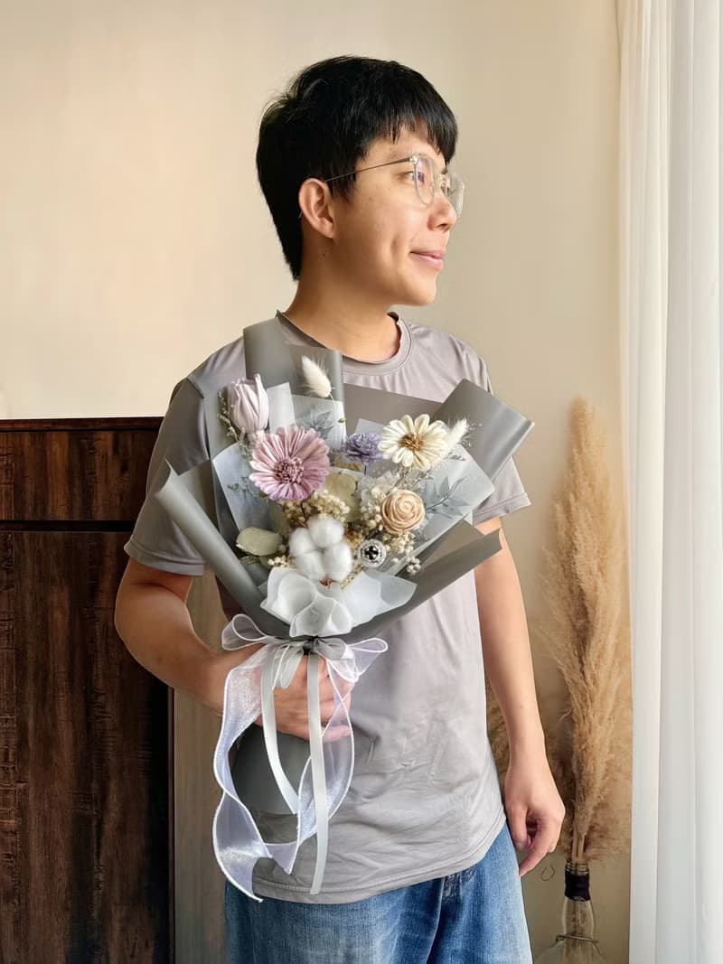 神秘灰紫 乾燥花束 畢業花束