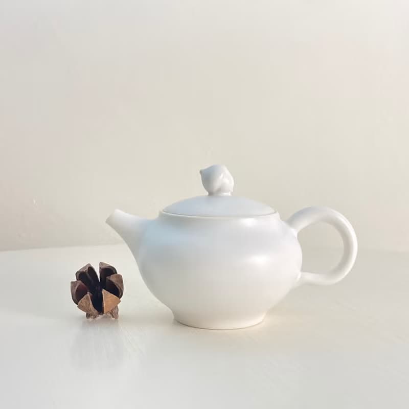 【白瓷茶具】橡實鈕蓋－100ml小茶壺
