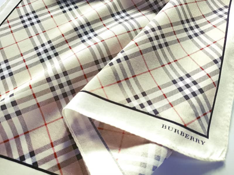 Burberry Vintage Handkerchief Pocket Square Beige Check 20 x 20 inches.