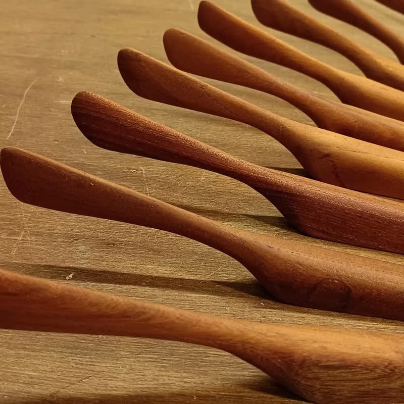 紅鷄油自立抹刀