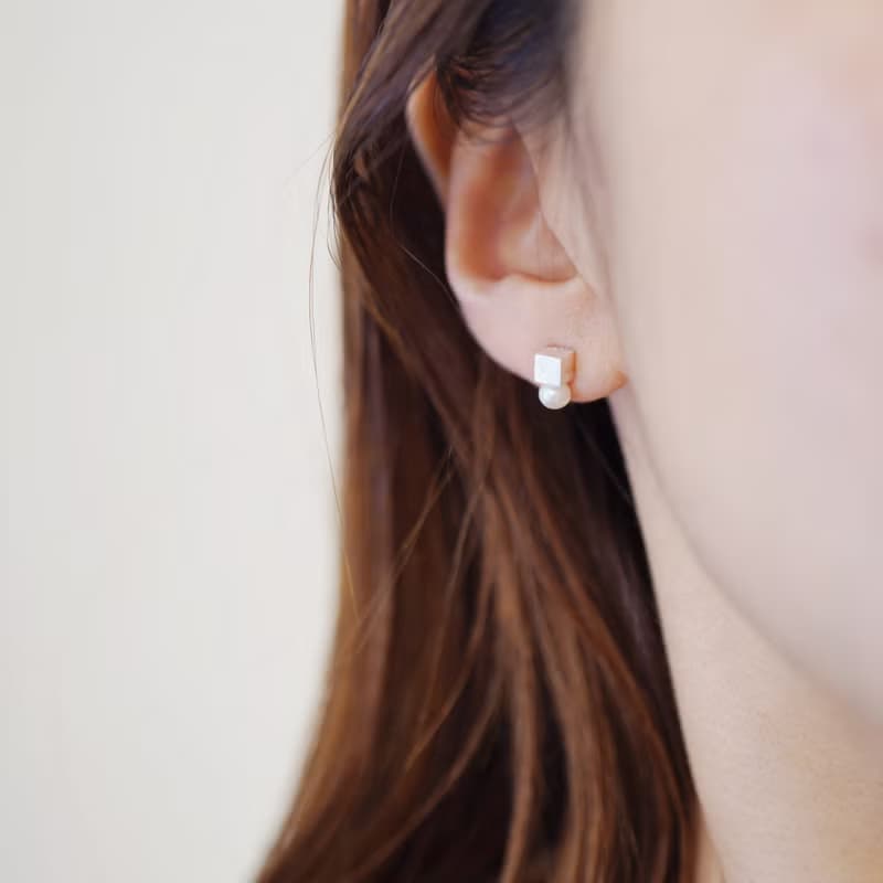 キューブパールピアス / イヤリングクリップ