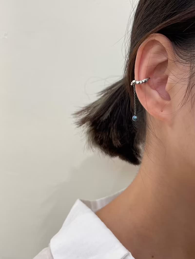 此石彼時 小石耳扣