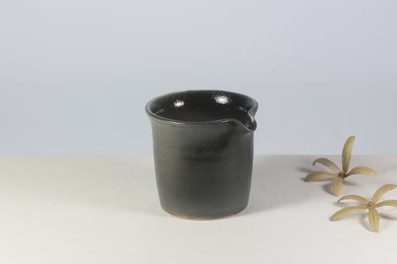 墨綠梅灰小茶盅