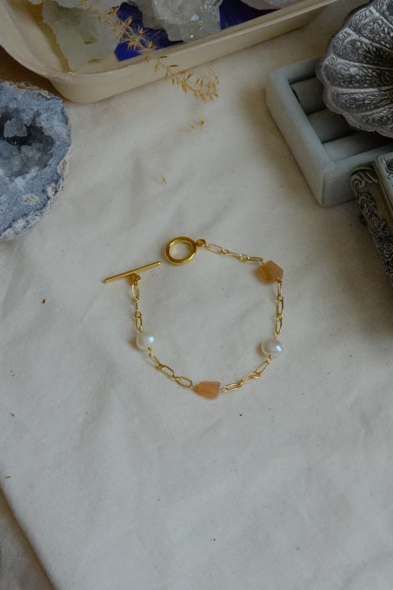 Botanical 夏天的風 葡萄石 蜜桃月光石 珍珠 寬鍊手鍊