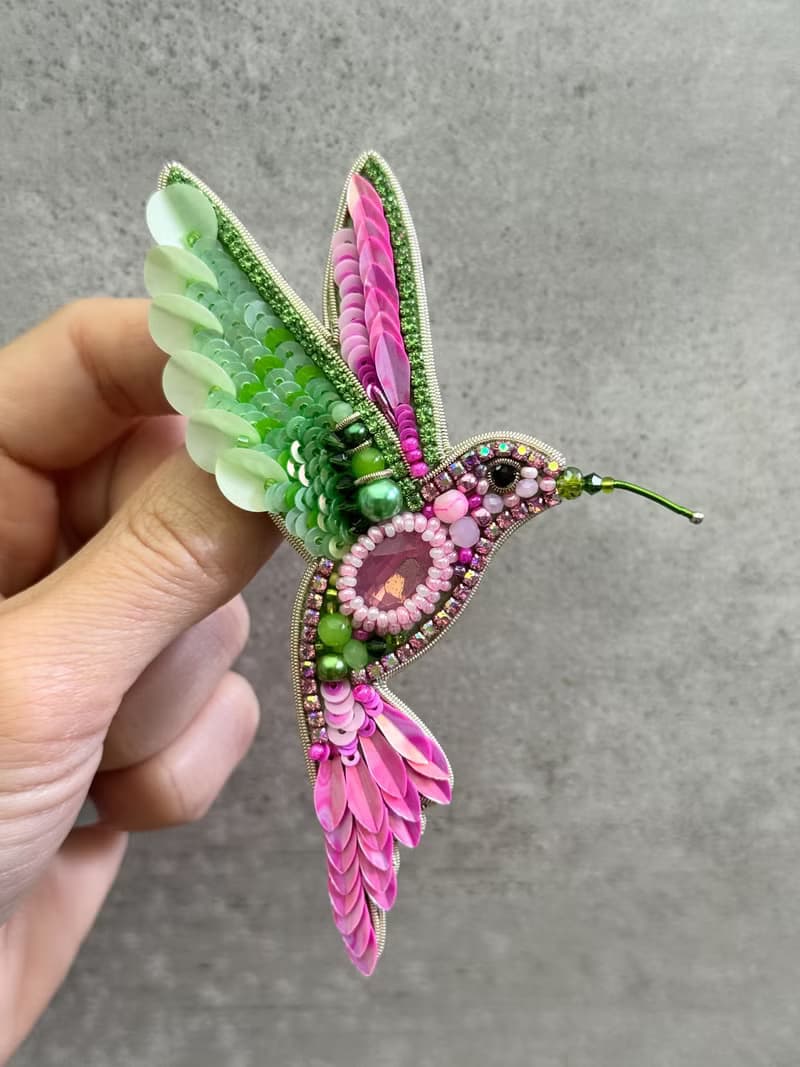 Beaded pink hummingbird brooch handmade