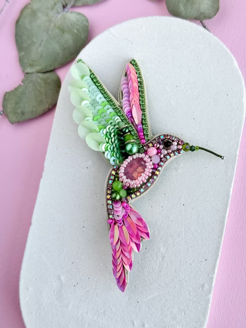 Beaded pink hummingbird brooch handmade