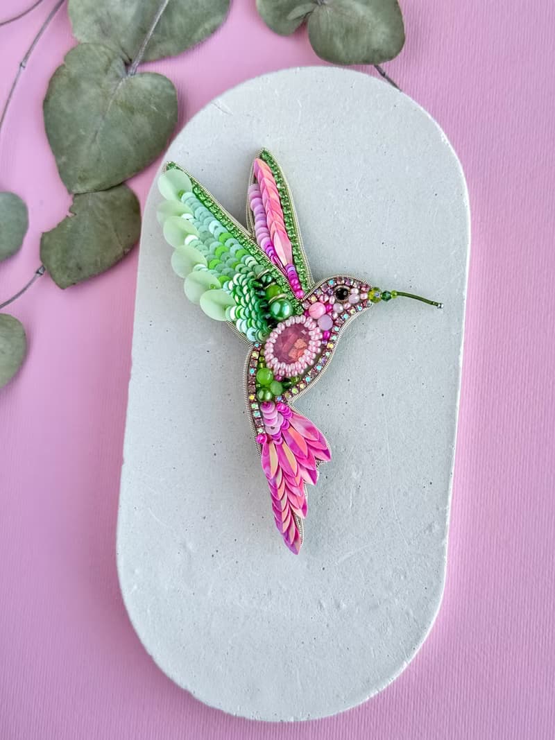Beaded pink hummingbird brooch handmade