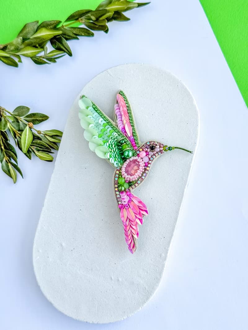 Beaded pink hummingbird brooch handmade