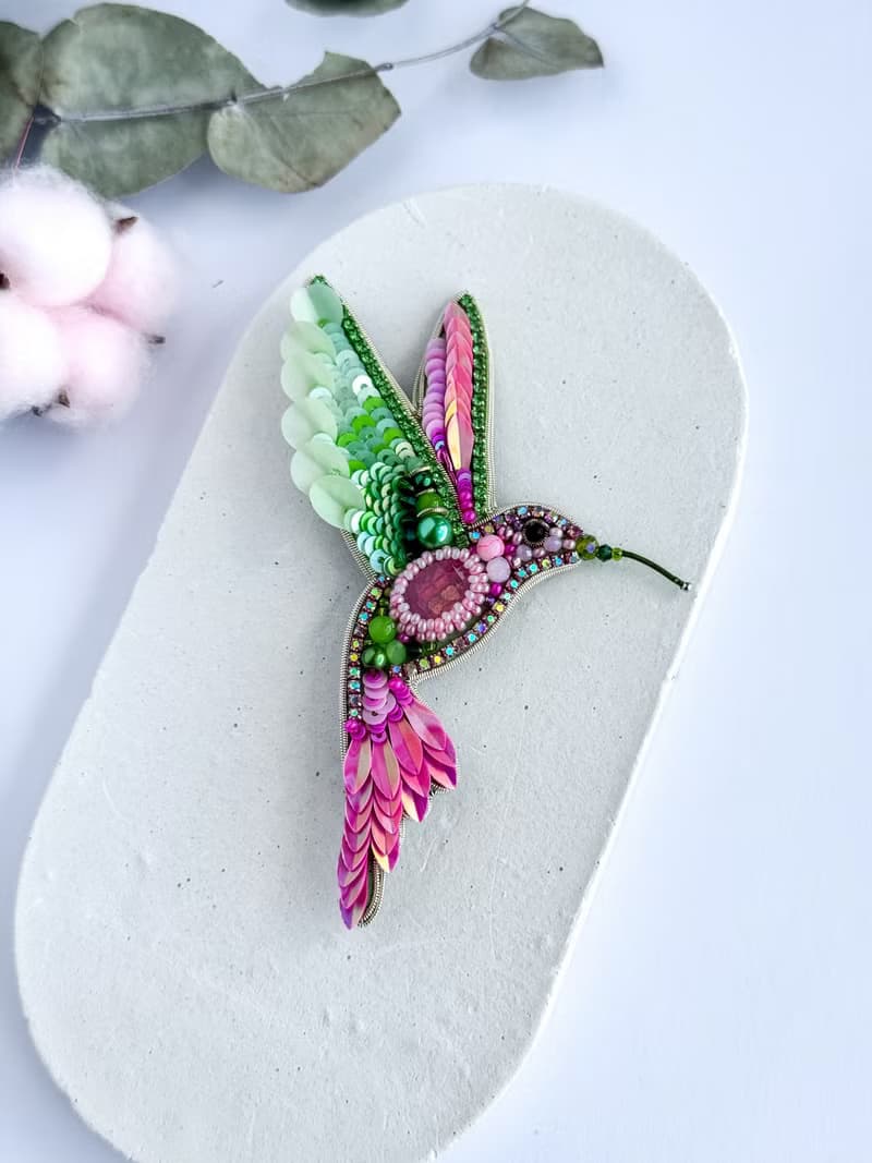 Beaded pink hummingbird brooch handmade