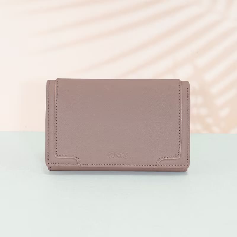 立體拼貼軟牛皮多夾層兩折中夾4152(貝殼粉)