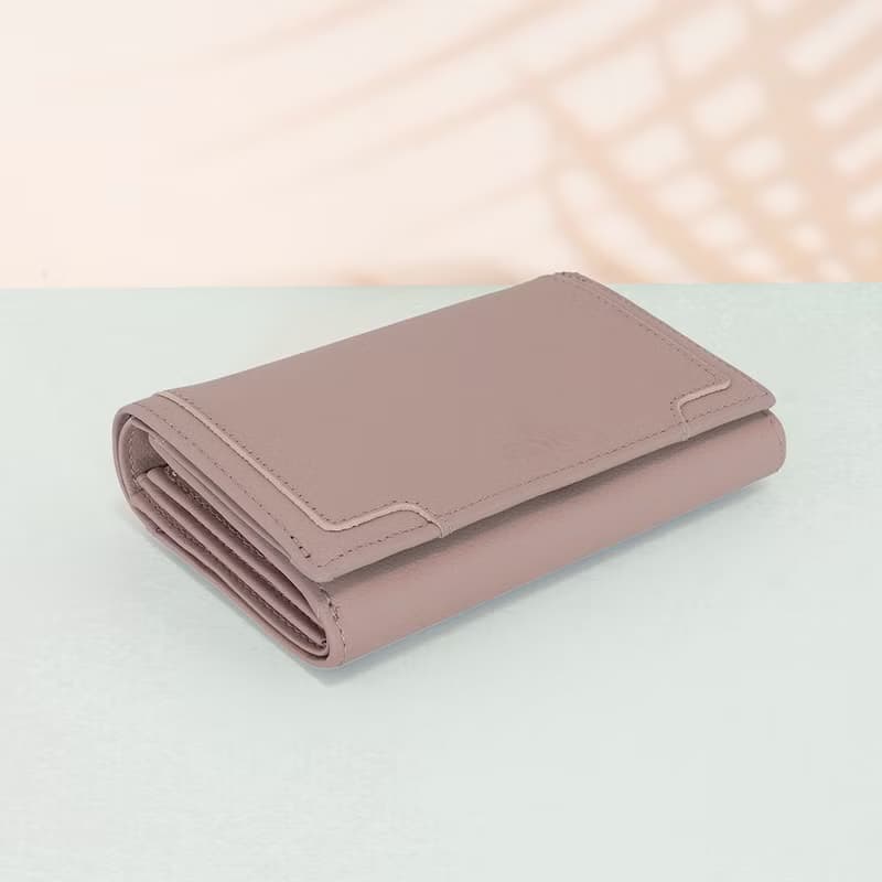 立體拼貼軟牛皮多夾層兩折中夾4152(貝殼粉)