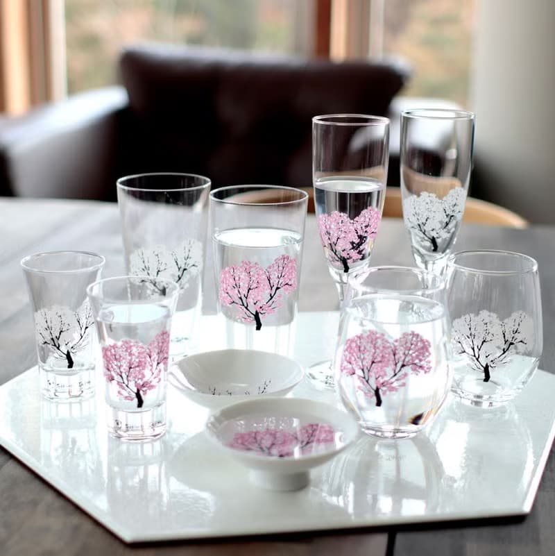 冷感桜グラス天開ペアセット　温度で色が変わる季節を楽しむ器