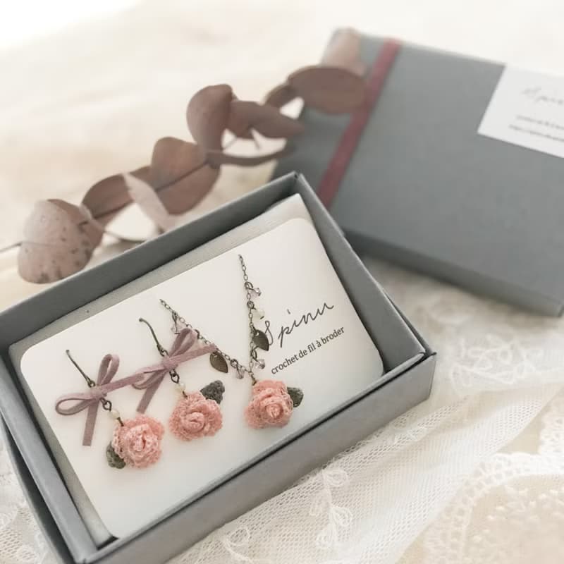 バラのクリスマスコフレ Pinkoi先行販売  ネックレス/イヤーアクセサリーセット