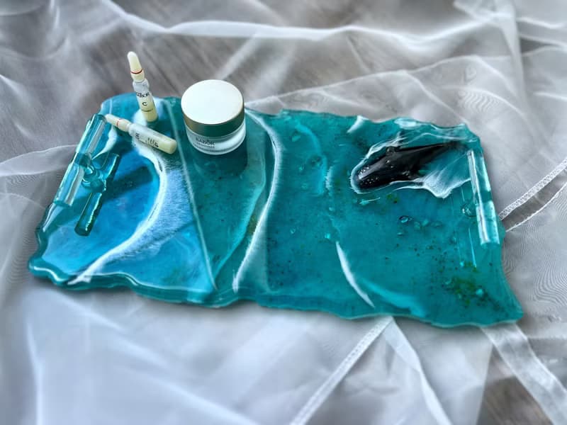 廚房用品 azur vanity tray with whale. Resin tray, perfume tray 乾花