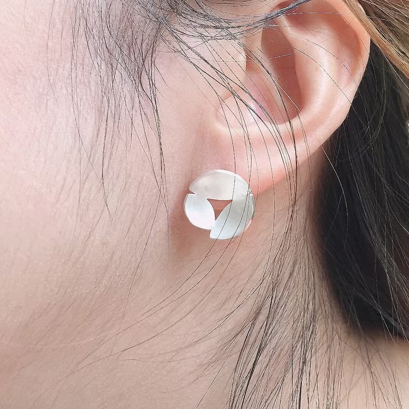 含苞~手工純銀花形耳飾,耳環,耳針設計/手作的詩珍愛系列