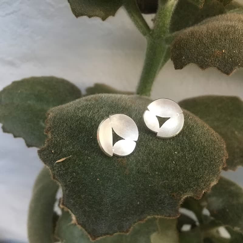 含苞~手工純銀花形耳飾,耳環,耳針設計/手作的詩珍愛系列