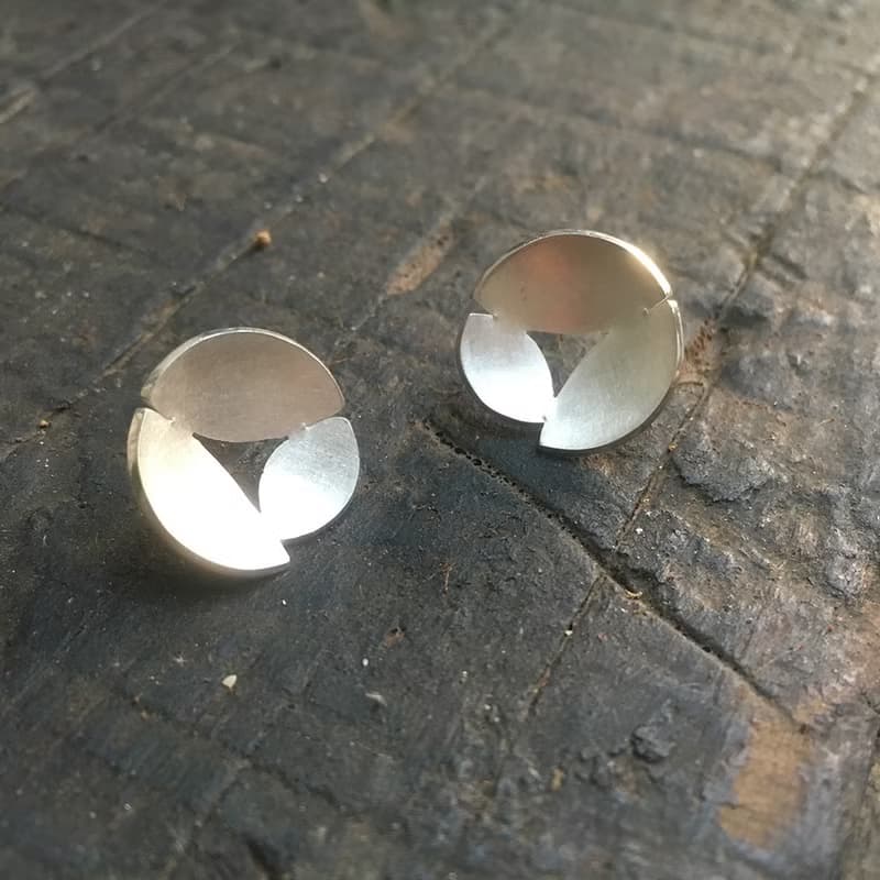 含苞~手工純銀花形耳飾,耳環,耳針設計/手作的詩珍愛系列