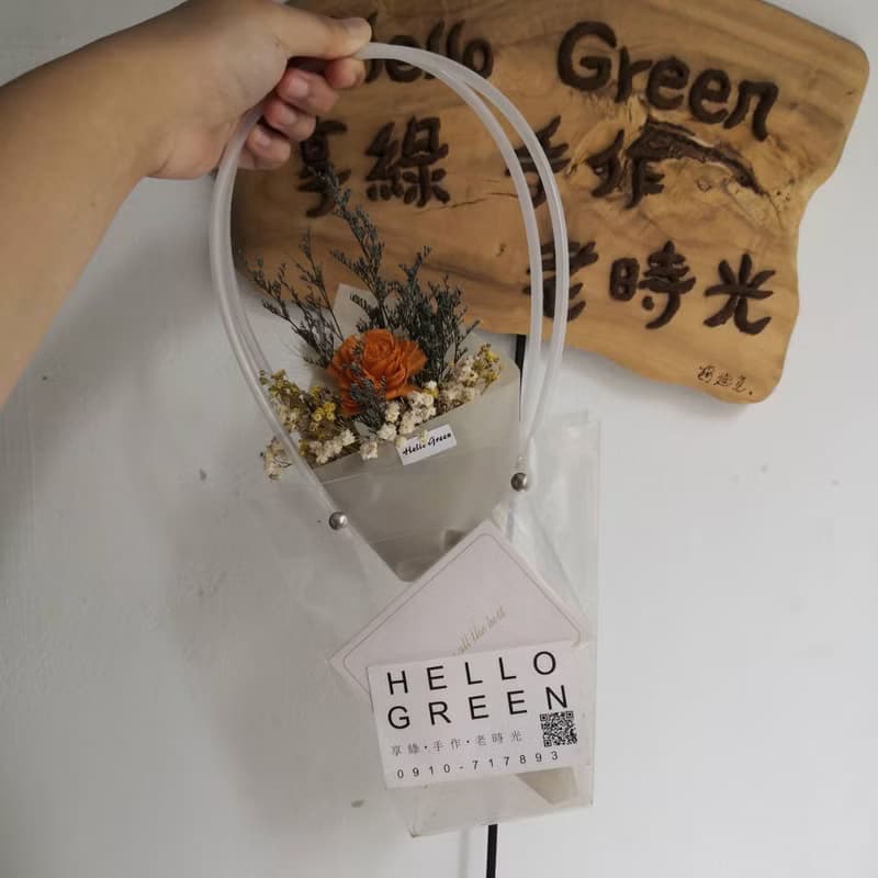 FS001 熱銷款 小花束 生日禮物 畢業禮物 畢業花束 單支畢業花束