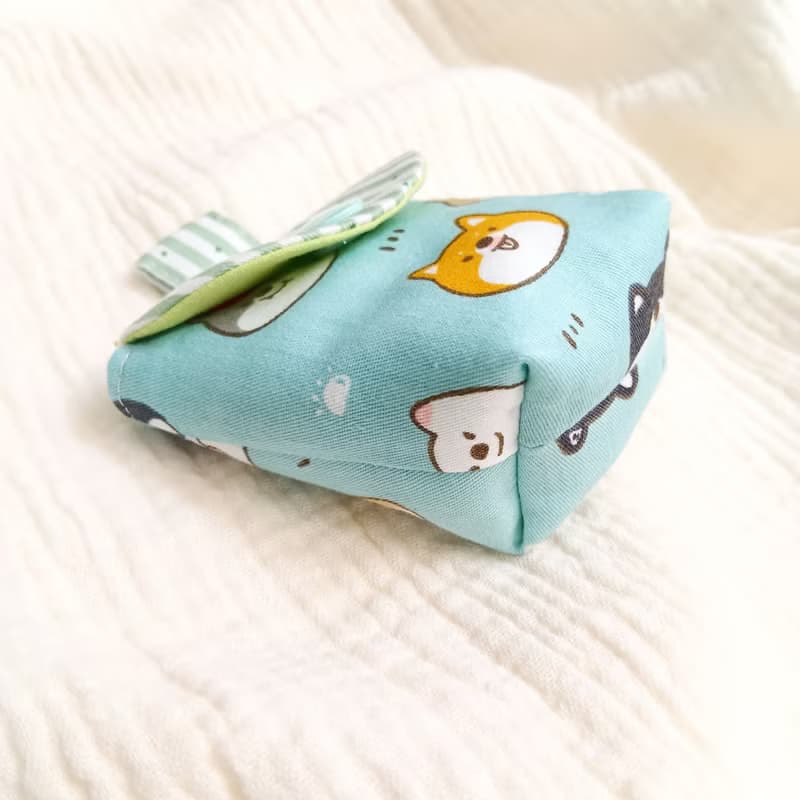 鬼臉柴犬。奶嘴收納袋 / 奶嘴鏈 (可繡名字)