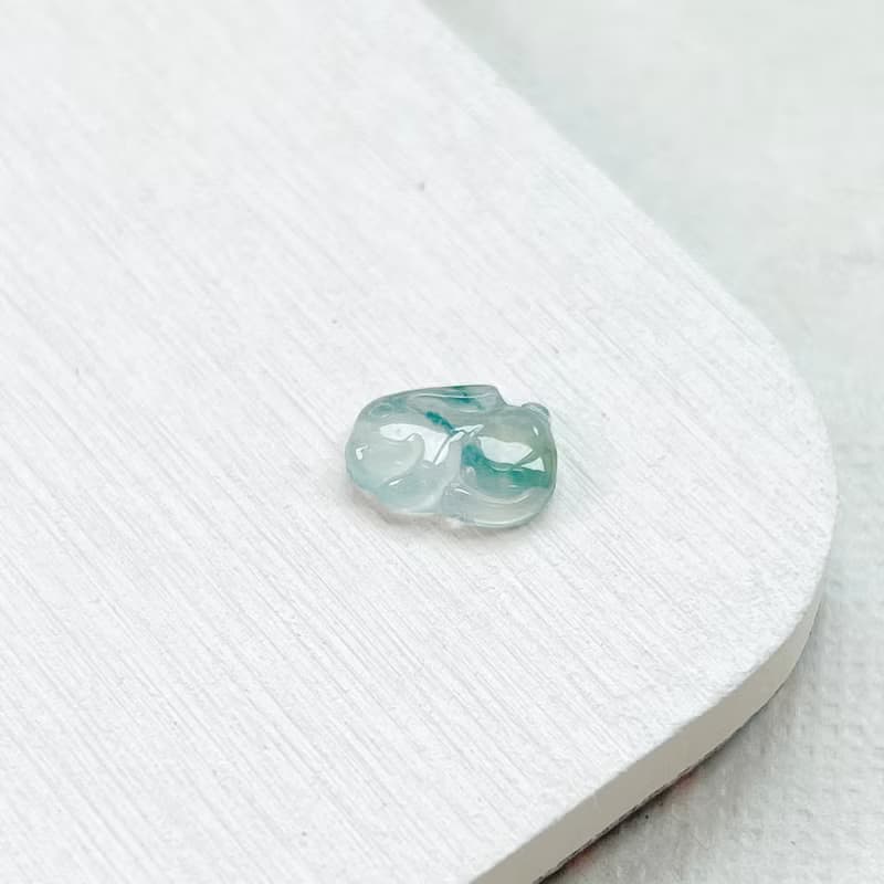 冰飄藍花翡翠小兔子| 天然緬甸玉A貨翡翠 | 送禮