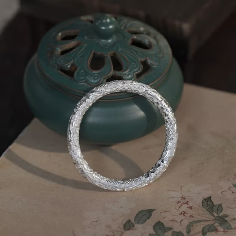 手工陰刻鏤空滿雕花卉純銀手環
