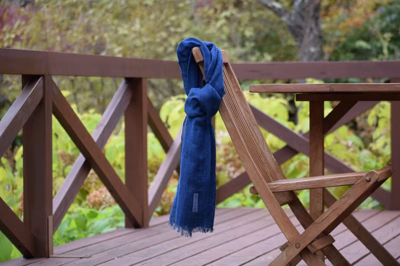野川青縞藍染圍巾 深色